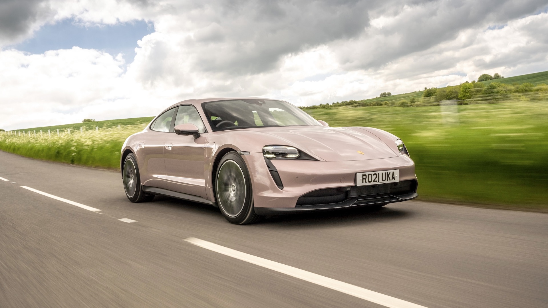 The Porsche Taycan 83 MPGE: A Guide to Luxury Performance